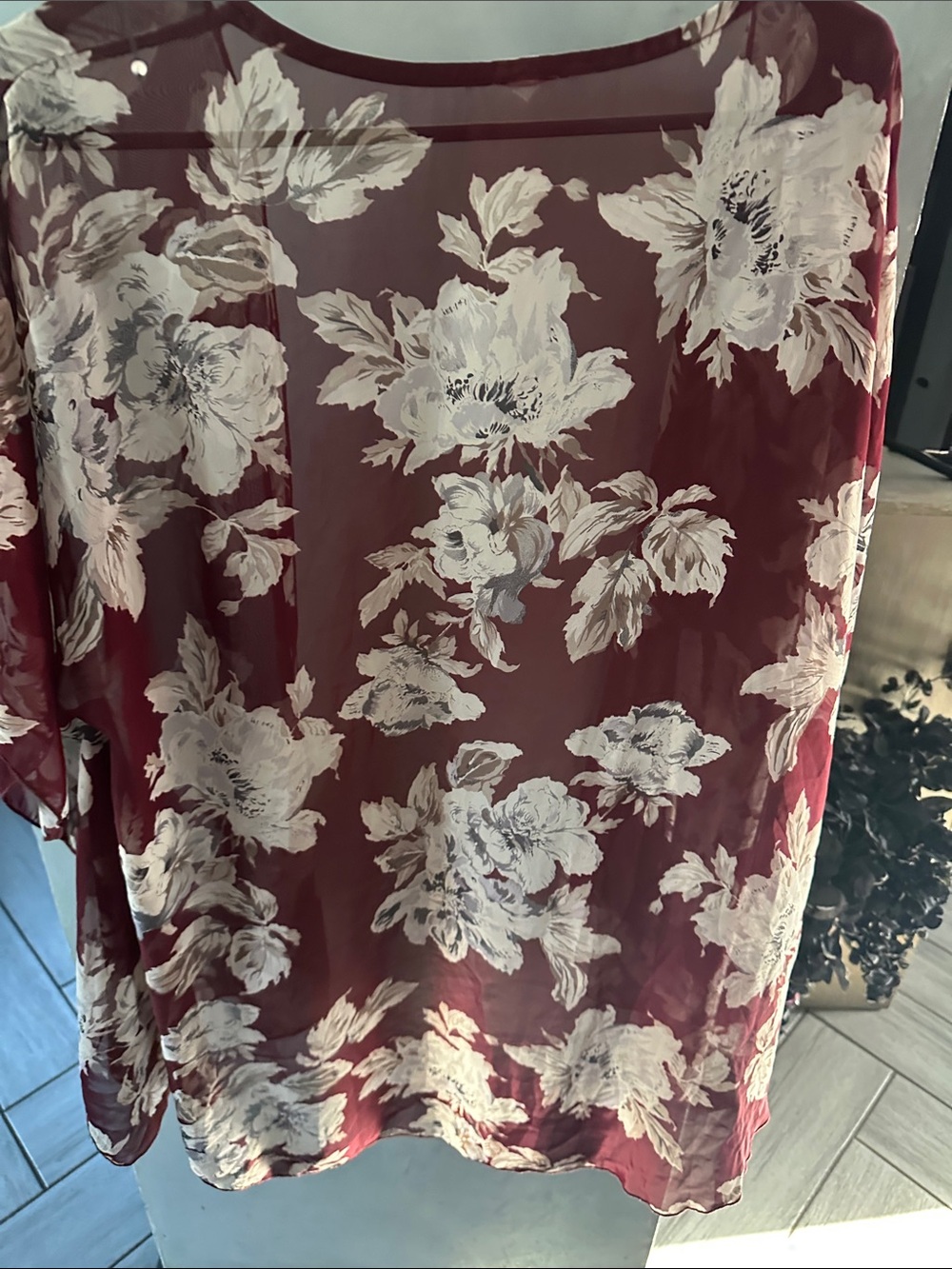 I JOAH Burgundy Floral Sheer Kimono - Picture 2 of 5